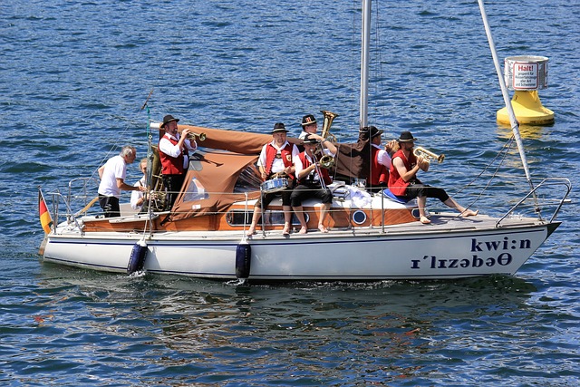 与职业俱乐 与职业俱乐